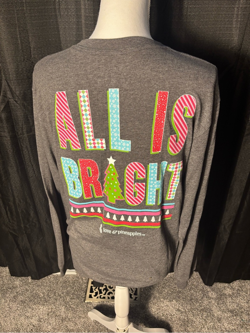 Love & Pineapples Gray 'All Is Bright' Graphic Long-Sleeve Tee 🎅🏼Christmas 🎅🏼
